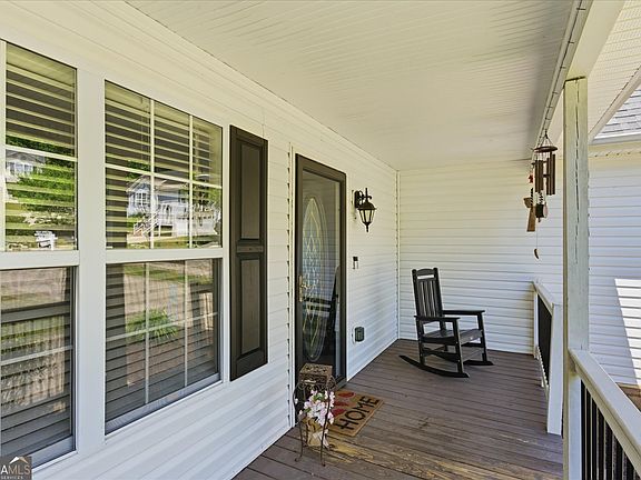 5th image of 2949 Lake Hollow Rd