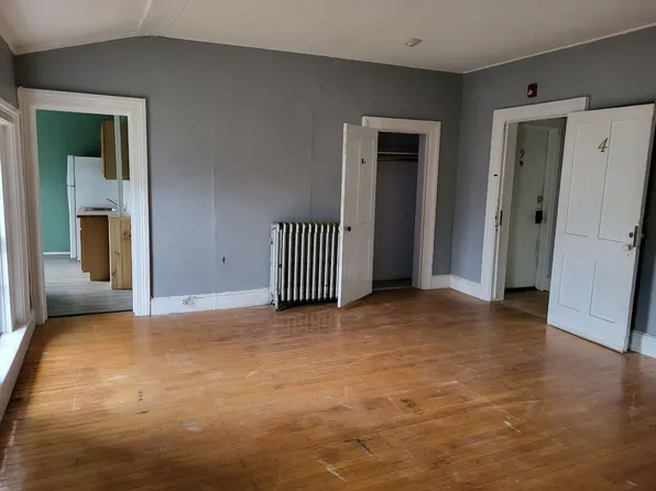 40 Perrine Avenue, 40 Perrine Ave #4, Pittsfield, MA 01201