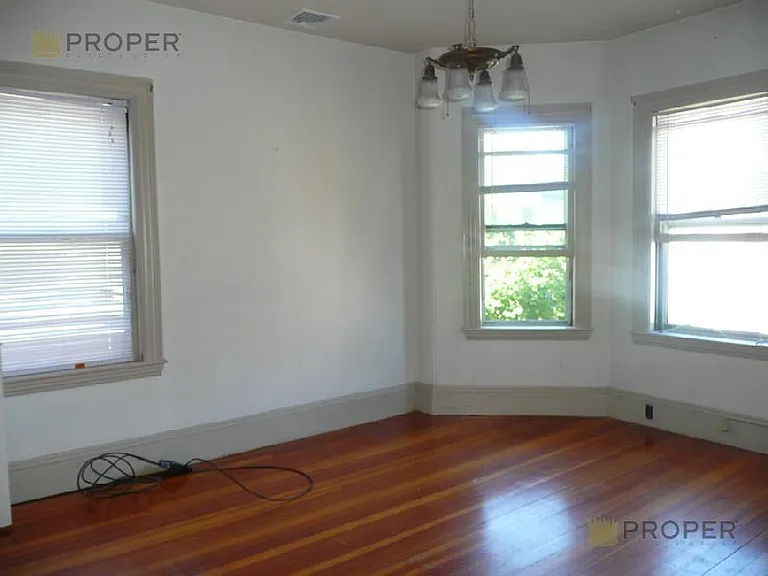 15 E Milton Rd — Photo 3
