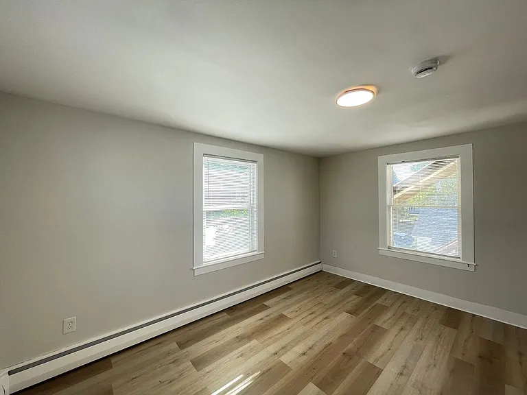 55 Henriette St #4 — Photo 9
