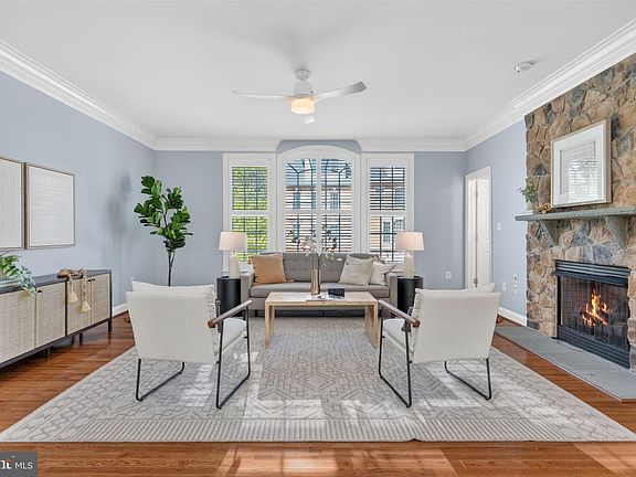 4th image of 7897 Carbondale Way