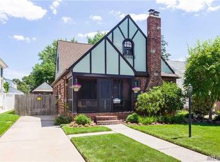 2481 Rockville Centre Pkwy, Oceanside, NY 11572
