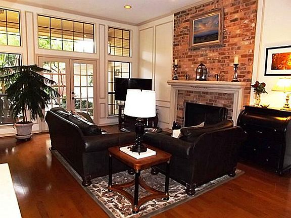 3rd image of 333 Plantation Dr