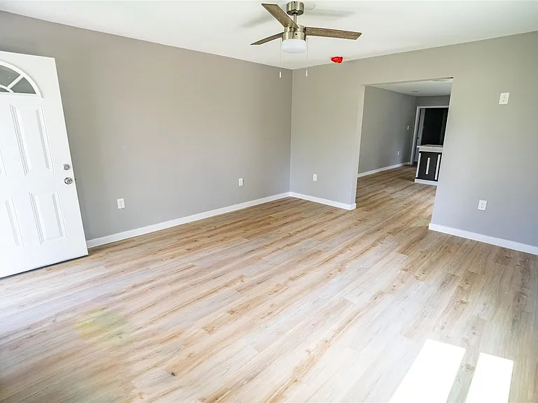 3118 Memel St — Photo 13