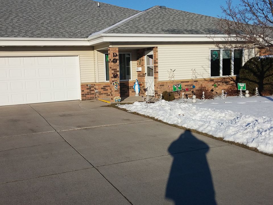 1st image of 2049 26th Ave S