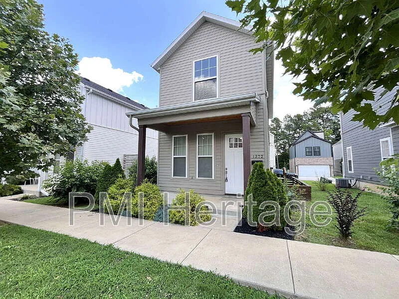 2 bed, 2.5 bath, 1280 sqft, $1,800 — Photo 3