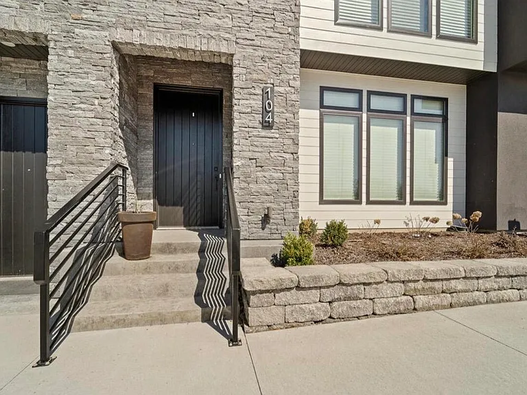 2002 Rashid Ct #104 — Photo 3