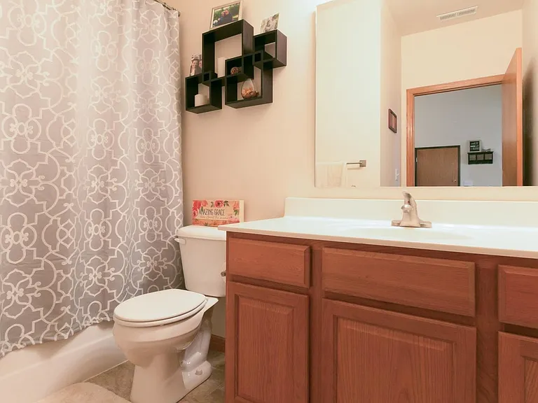 1620 Lincoln Dr — Photo 9