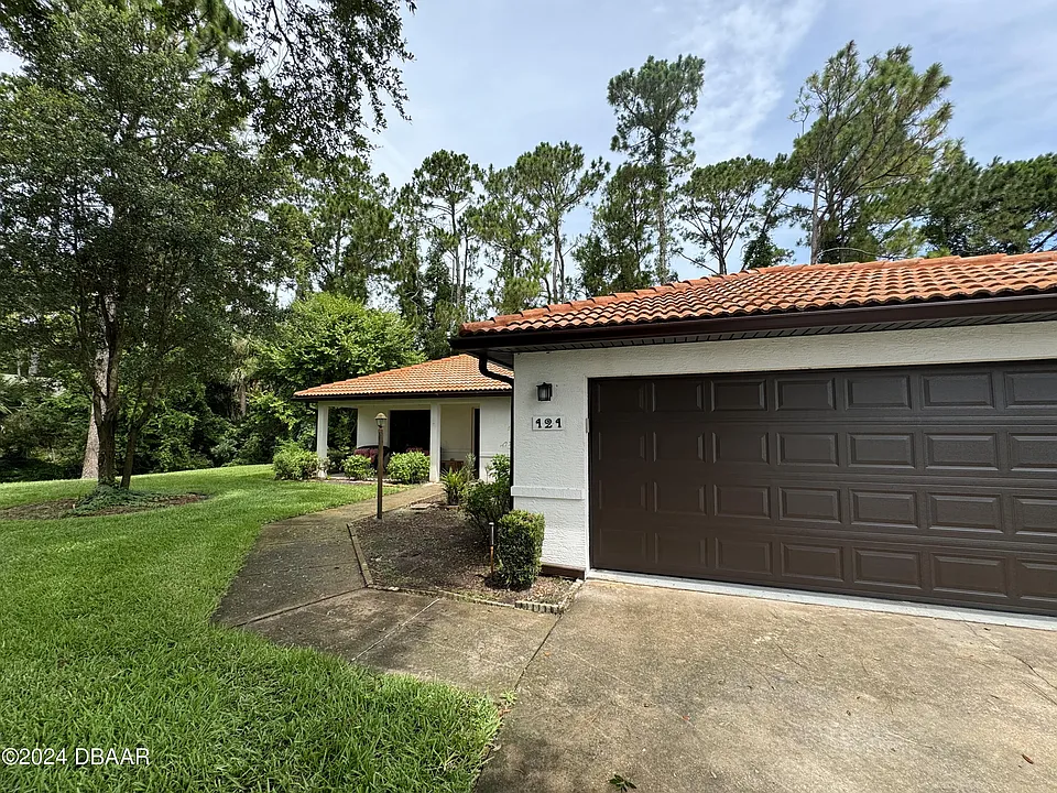 121 Tropic Bird Ct