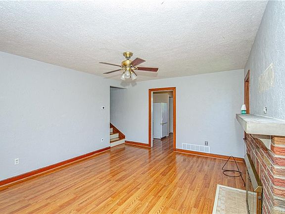 4th image of 2905 Revere Ave