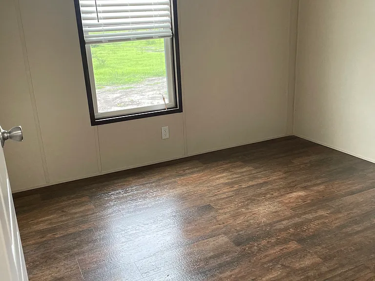 644 County Road 303 W — Photo 16