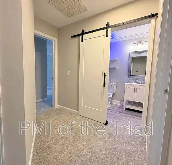 3900 Hunt Chase Ct — Photo 11
