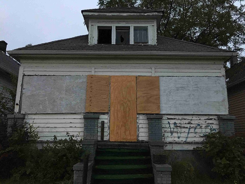17904 Norwood