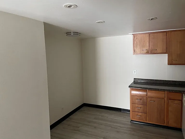 Angle-Tyler Apartments — Photo 21