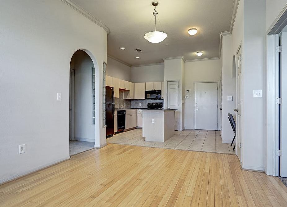 1st image of 1441 East St #Id2082