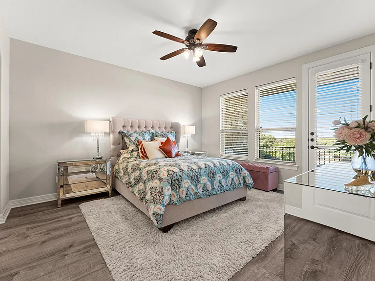 319 Lombardia Dr #21B — Photo 19