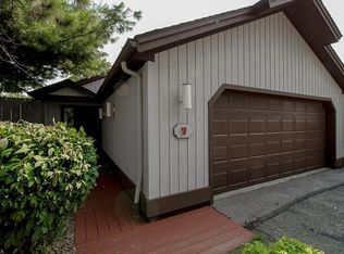 7 Pinewood Dr, Medina, OH