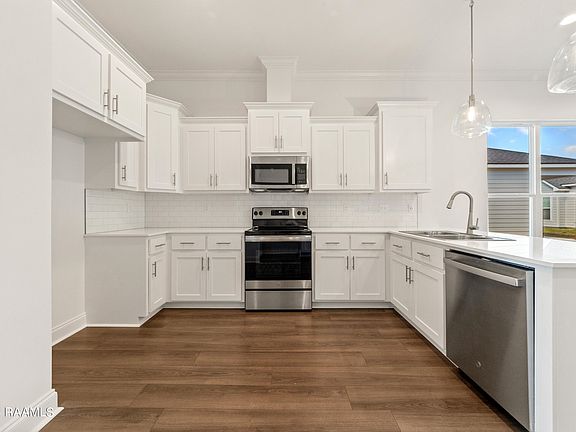 5th image of 104 Kidd Ln