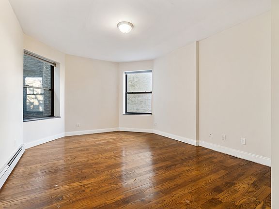 2nd image of 213 W 135th St #B3