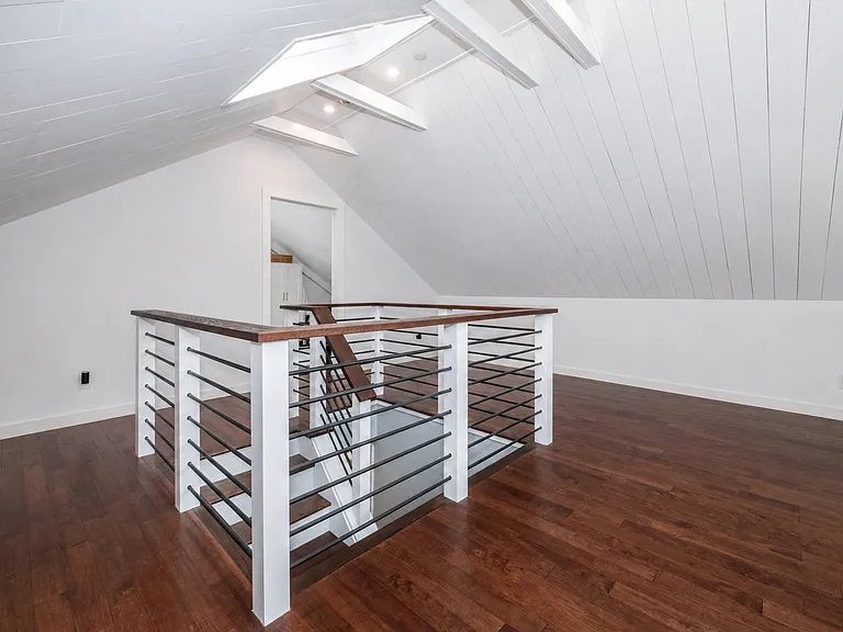 17 Bonnett Ave — Photo 32