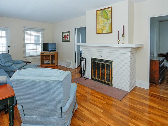 423 Brockway Pl-104