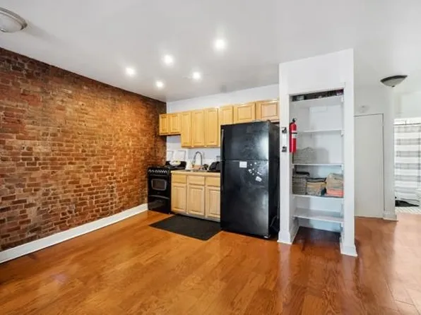 12 Monticello Avenue image 1 of 8