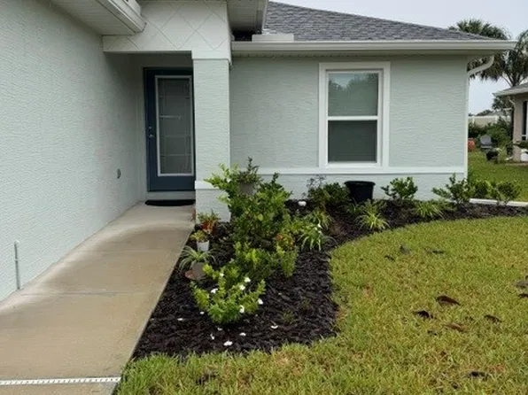 24B Lindsay Dr, Palm Coast, FL 32137