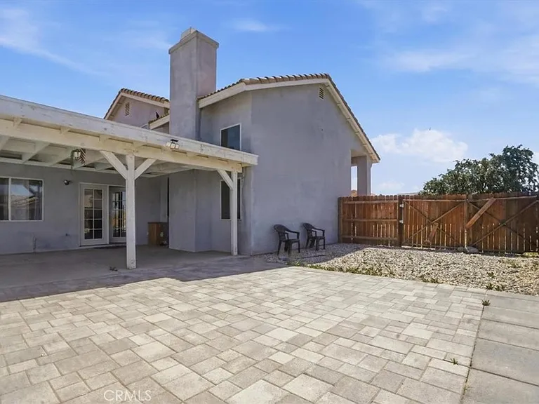 8541 Dove Creek Trl — Photo 35