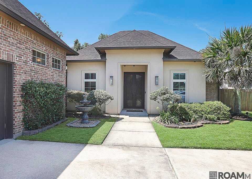 1st image of 16052 Magnolia Trace Pkwy