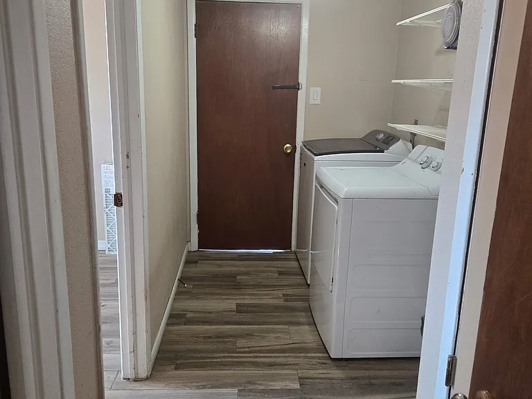 1401 Murchison Dr — Photo 8