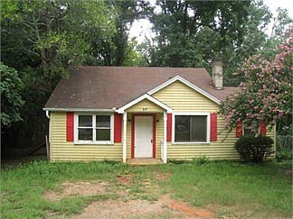 2nd image of 443 Pineneedle Rd