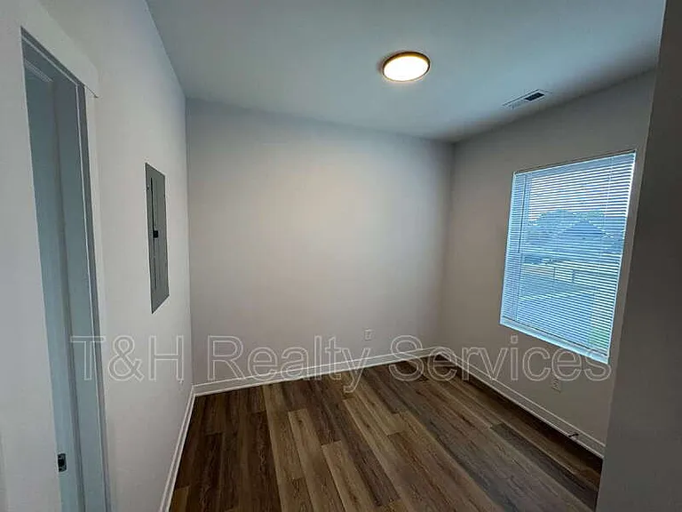 415 N Walcott St #D — Photo 13