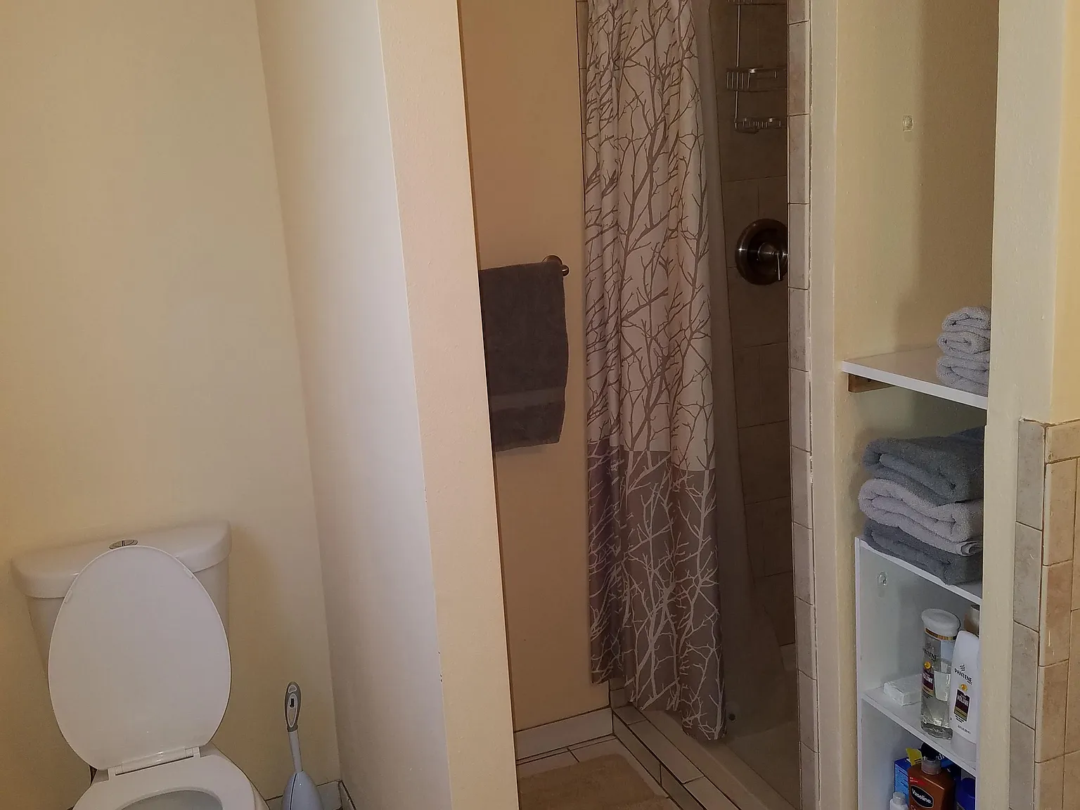 4 bed, 4.0 bath, 2600 sqft, $793 — Photo 4