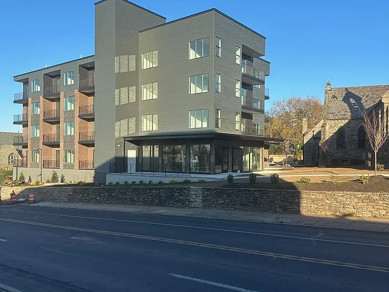 Church View Apartments — Photo 1