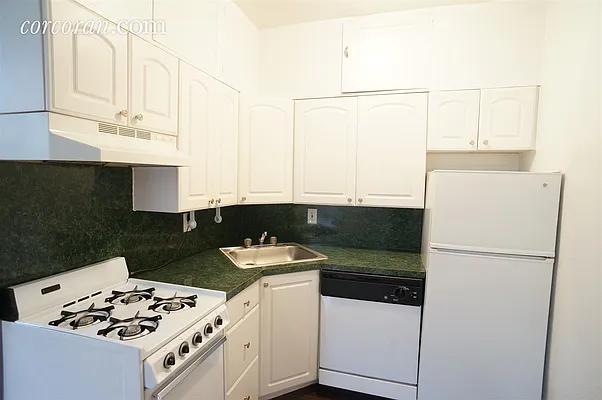 Rented by Corcoran | media 2