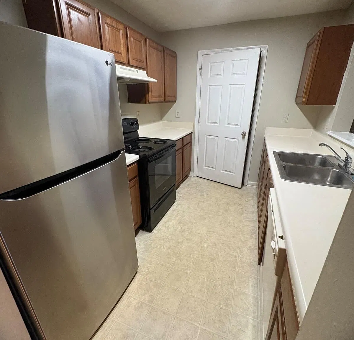 3 bed, 2.0 bath, 1292 sqft, $1,500 — Photo 4