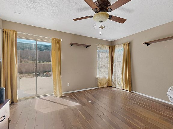 5th image of 1800 Lee Loop NE