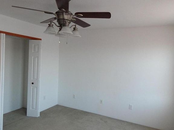 5th image of 225 W Oak St