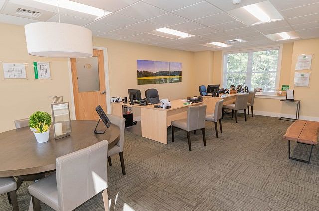 Leasing and Management Office