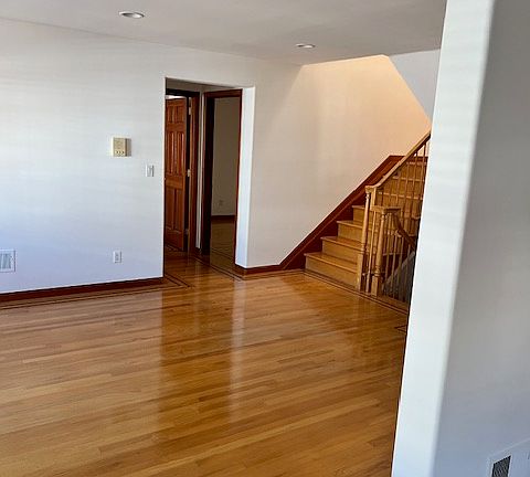 4th image of 191 23rd Ave