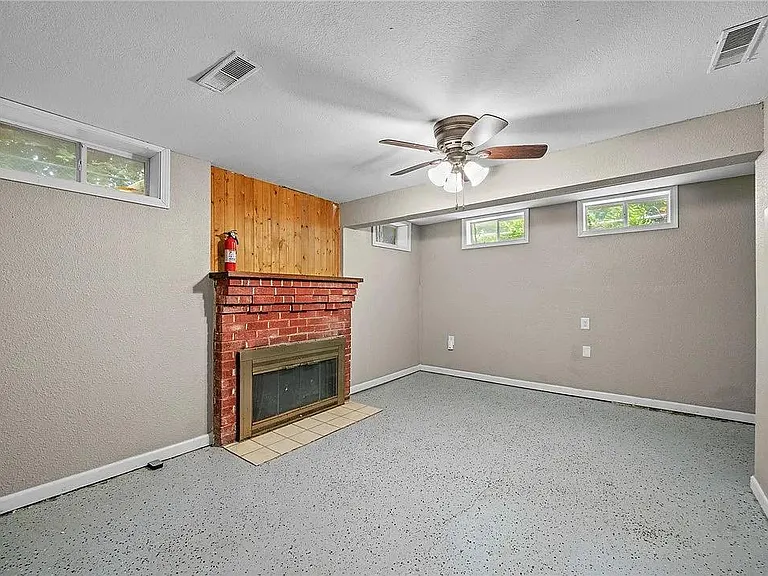Unit Photo