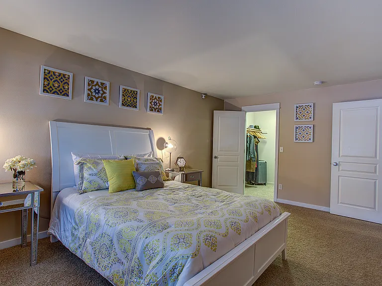 Commons at Sylvan Highlands Apartments — Photo 21