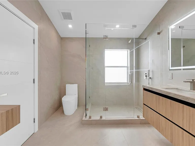 3330 SW 50th St — Photo 14