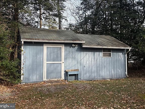 5th image of 20 Patterson Dr