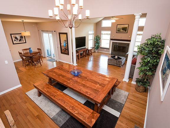 KITCHEN/DINING/LIVING