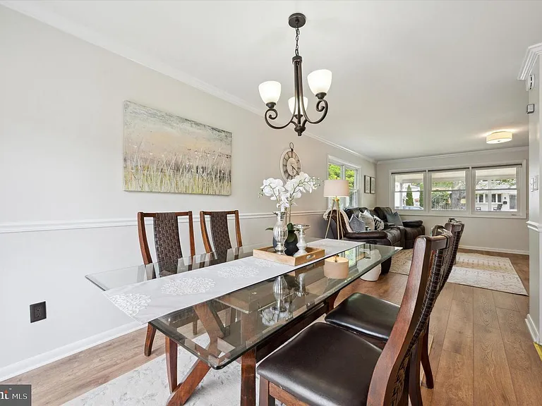 330 Williams Rd — Photo 9