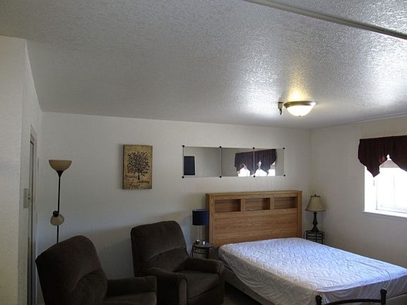 4th image of 1940 Prospector Ave #111