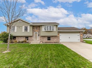 14219 Windsor St, Cedar Lake, IN 46303