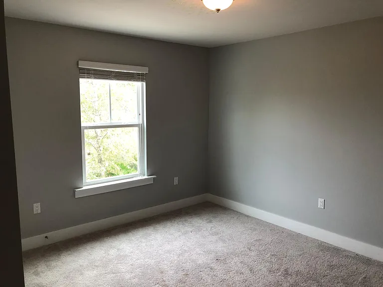 206 Montclair Ave — Photo 18
