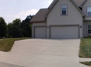 3807 NE 72nd Trl, Gladstone, MO 64119